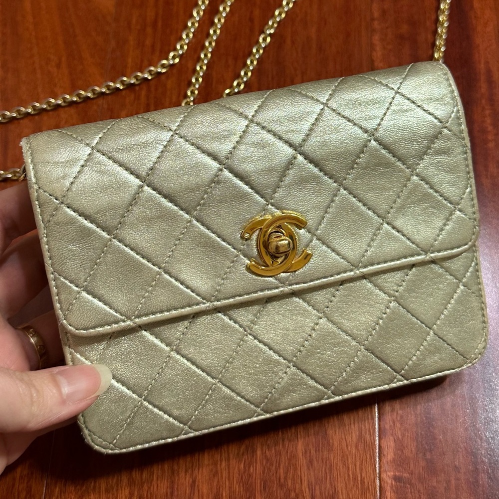 Vintage Chanel mini CF Flag WOC Gold Wallet waist bag clutch 3 in 1